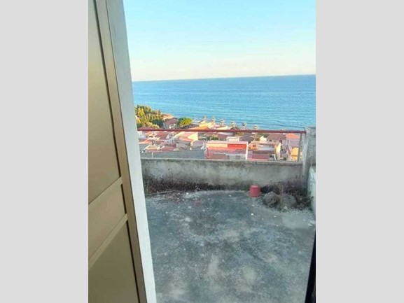 Appartamento in Vendita a Palizzi, 23'000€, 80 m²