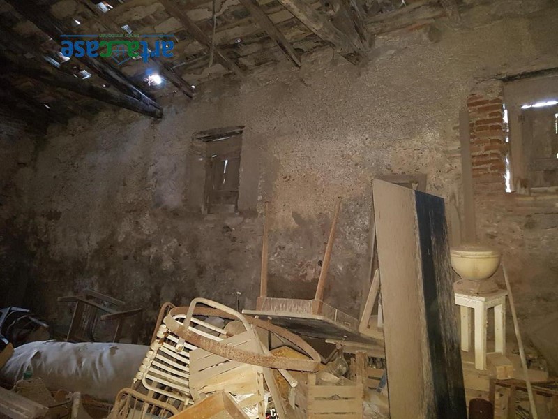 Magazzino in Vendita a Messina, 34'000€, 80 m²