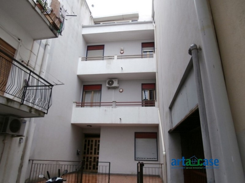 Trilocale in Vendita a Messina, 99'000€, 81 m²