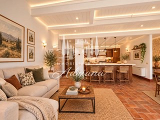 Quadrilocale in Vendita a Monteroni d'Arbia, zona Monsindoli, 177'000&euro;, 109 m²