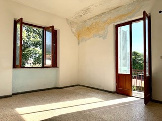 Villa bifamiliare in Vendita a Massa, 380'000&euro;, 220 m²