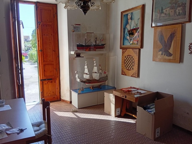 Casa Indipendente in Vendita a Vecchiano, 160'000€, 230 m²