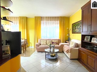 Quadrilocale in Vendita a Santa Croce sull'Arno, 128'000€, 115 m²