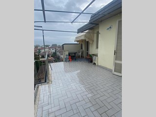 Attico in Vendita a Viareggio, 350'000€, 70 m², arredato