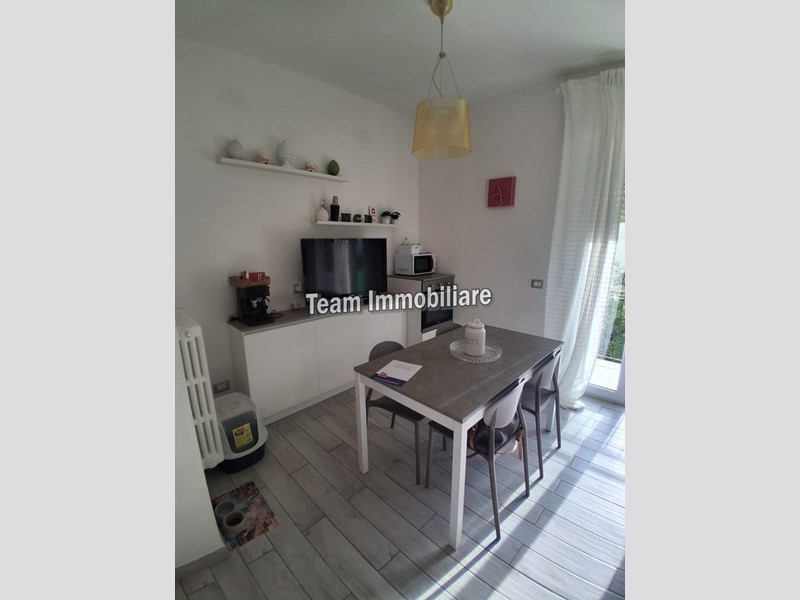 Appartamento in Vendita a Livorno, 250'000€, 90 m², con Box