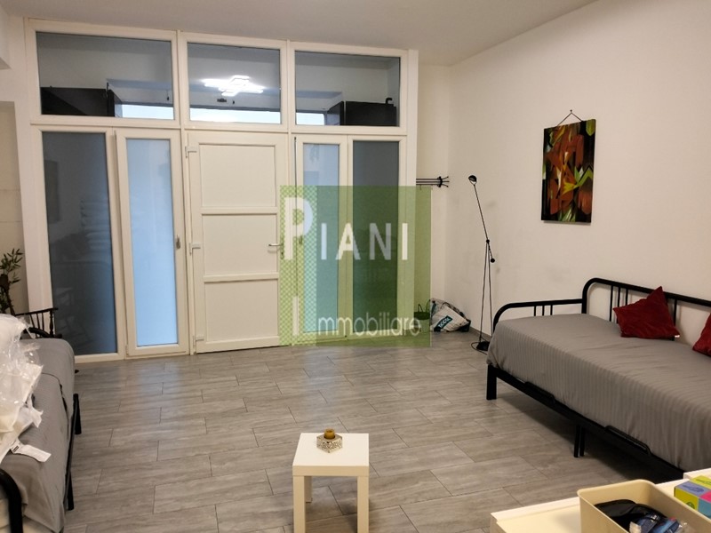 Bilocale in Affitto a Livorno, zona Antignano, 680€, 60 m², arredato
