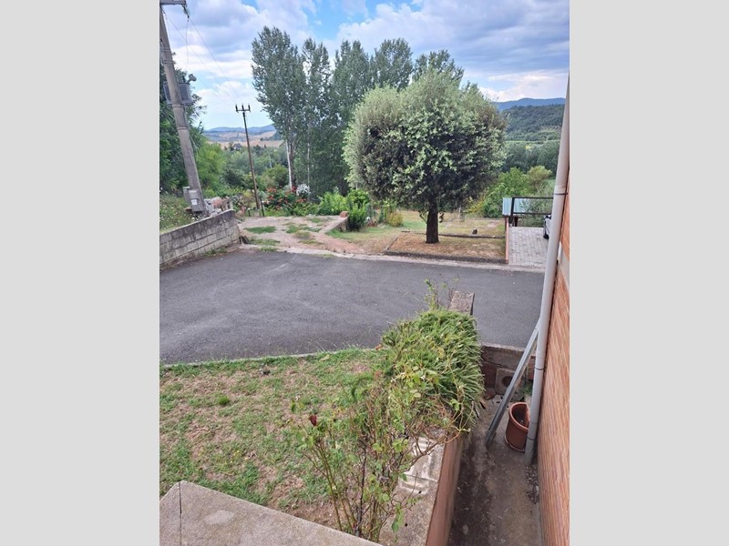 Appartamento in Vendita a Crespina Lorenzana, zona Lorenzana, 112'000€, 75 m², con Box