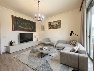 Appartamento in Vendita a Empoli, 245'000&euro;, 130 m², con Box