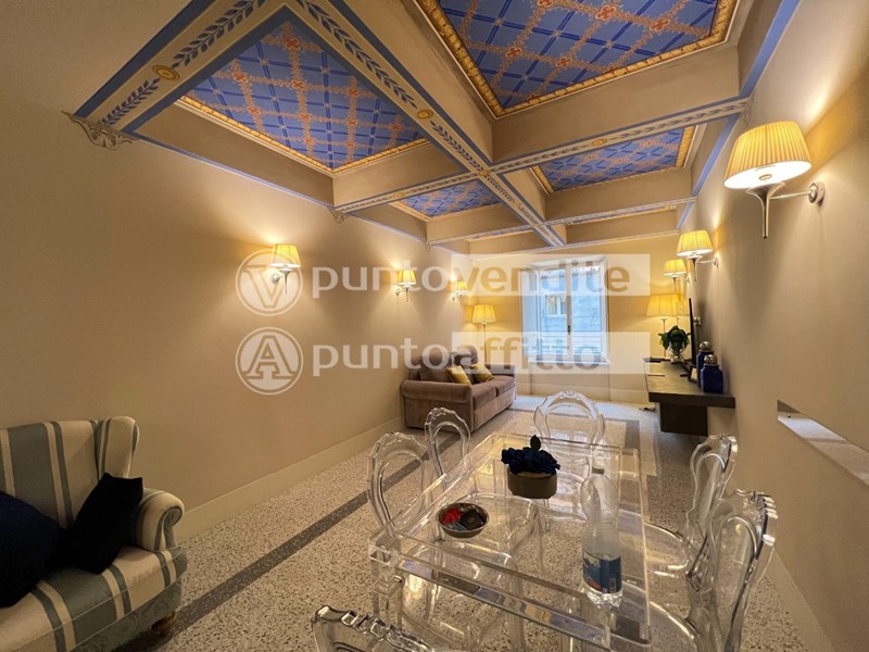 Trilocale in Affitto a Lucca, 1'650€, 110 m², arredato