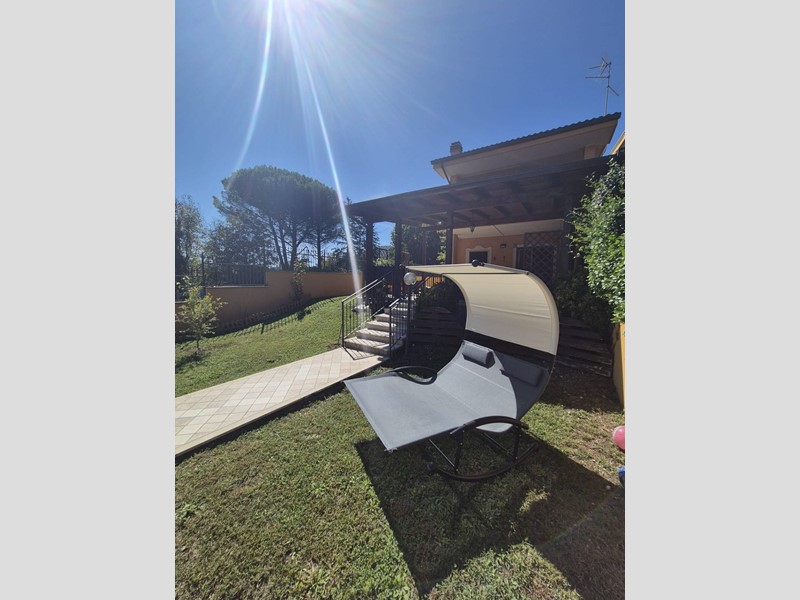 Villetta a schiera in Vendita a Tivoli, 354'000&euro;, 251 m²