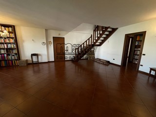 Attico in Vendita a Treviso, 380'000€, 260 m²