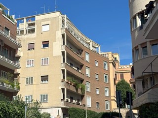 Appartamento in Vendita a Roma, 730'000&euro;, 181 m²