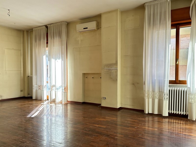 Quadrilocale in Vendita a Pesaro, 230'000&euro;, 150 m²