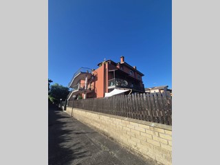 Quadrilocale in Vendita a Capena, 129'000€, 66 m²