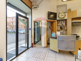 Negozio in Vendita a Catania, 129'000&euro;, 118 m²