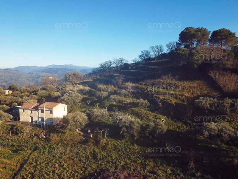 Casa Indipendente in Vendita a Cefalù, 109'000€, 180 m²