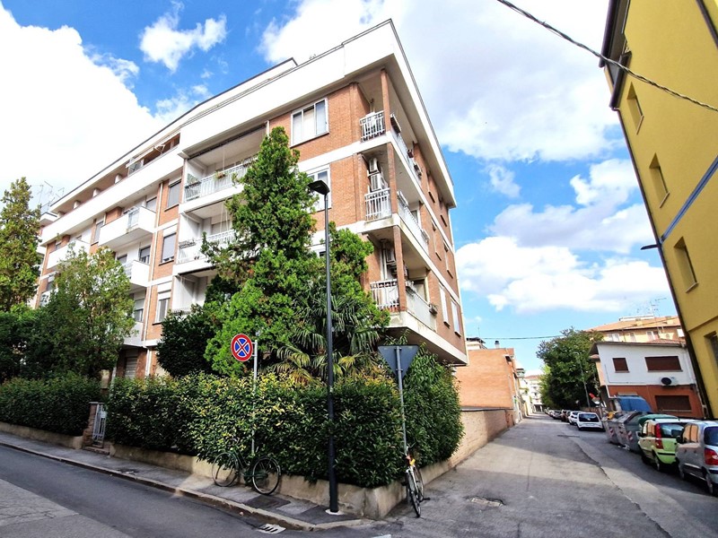 Monolocale in Affitto a Ferrara, 310&euro;, 12 m²