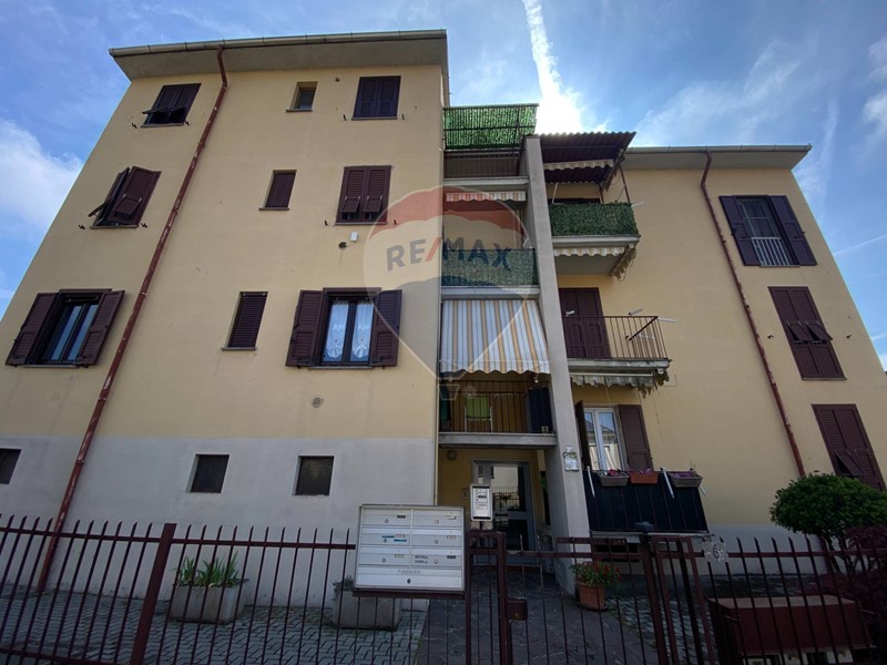 Trilocale in Vendita a Linarolo, 75'000€, 90 m²