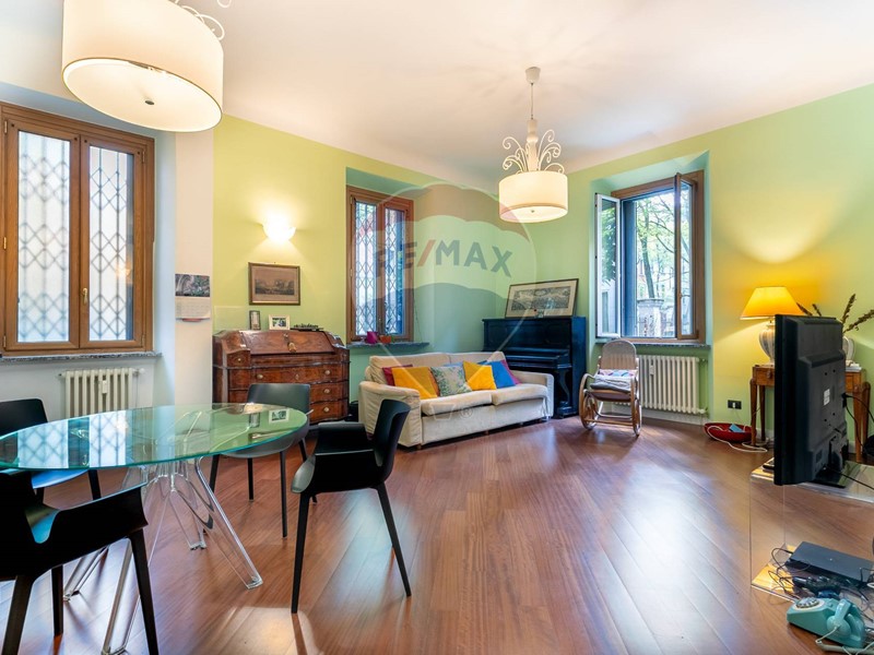 Bilocale in Affitto a Milano, 1'325€, 96 m²