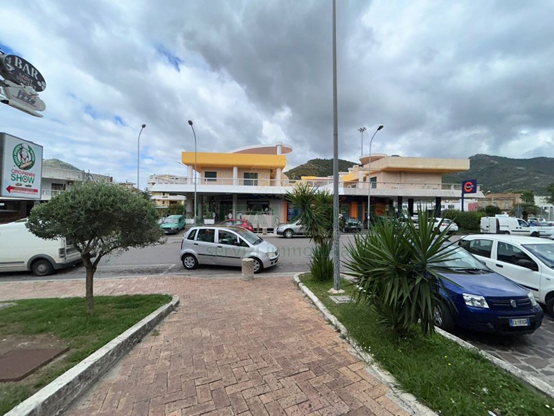 Immobile commerciale in Vendita a Mercato San Severino, 85'000&euro;, 40 m²