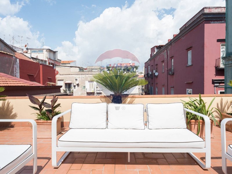 Appartamento in Vendita a Napoli, 920'000€, 330 m²