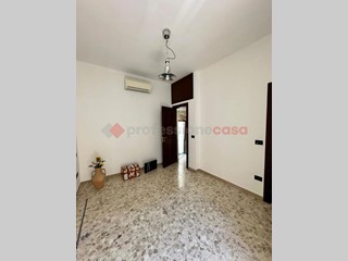 Monolocale in Affitto a Bari, 400€, 15 m², arredato