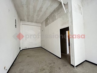Magazzino in Vendita a Manduria, 44'000€, 65 m²