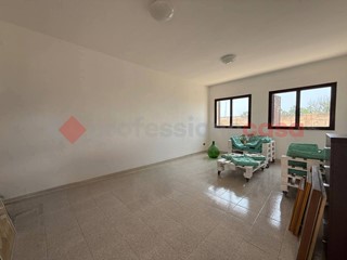 Quadrilocale in Vendita a Taranto, 105'000€, 106 m²