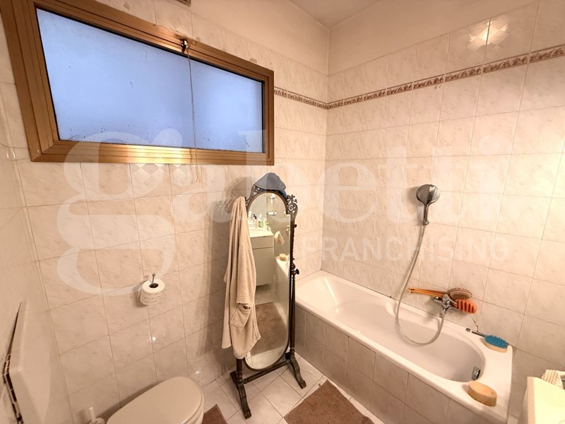 Trilocale in Vendita a Roma, 449'000&euro;, 127 m²