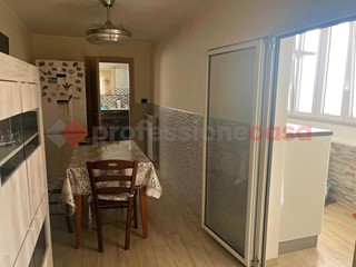 Trilocale in Vendita a Valenzano, 130'000€, 85 m²