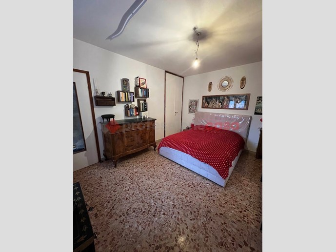 Casa Indipendente in Affitto a Verona, 900€, 130 m²