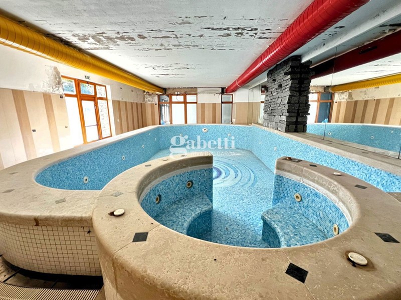 Attività commerciale in Vendita a Bleggio Superiore, 149'000€, 1000 m²