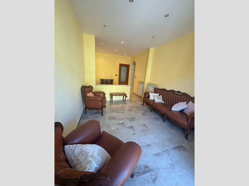 Appartamento in Vendita a Genova, zona Quezzi, 128'000€, 100 m²