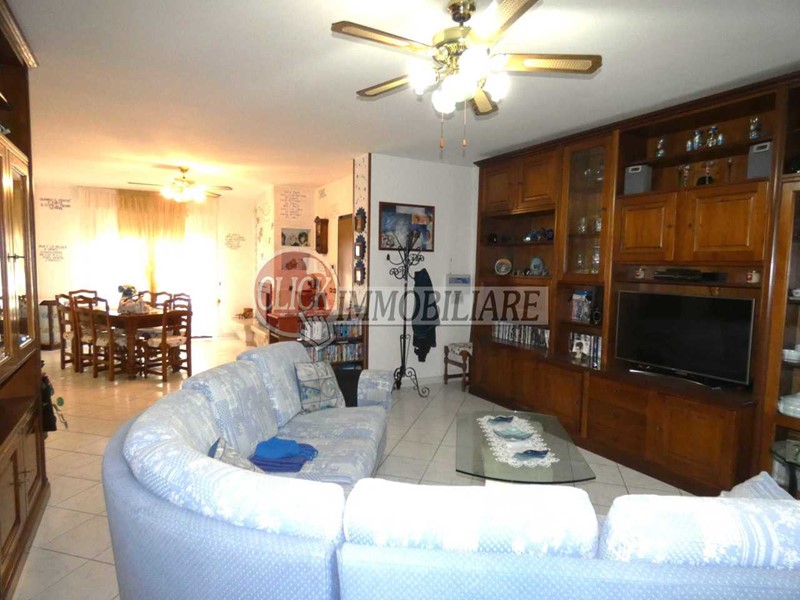 Appartamento in Vendita a Scarperia e San Piero, 248'000€, 130 m², con Box