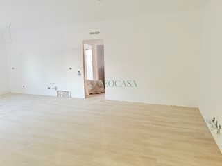 Trilocale in Vendita a La Spezia, zona Periferia EST, 238'000€, 63 m²