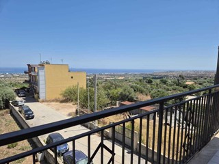 Quadrilocale in Affitto a Siracusa, zona Belvedere, 700€, 130 m²