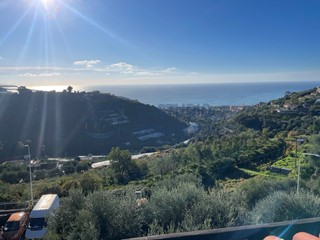 Trilocale in Vendita a Pompeiana, 150'000&euro;, 65 m², con Box