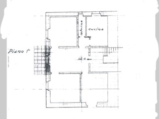 Appartamento in Vendita a Genova, 40'000€, 101 m²