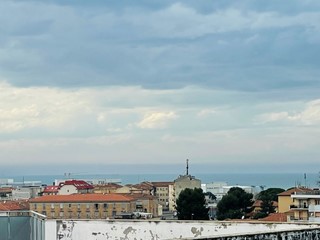 Appartamento in Vendita a Ancona, 115'000€, 110 m², con Box