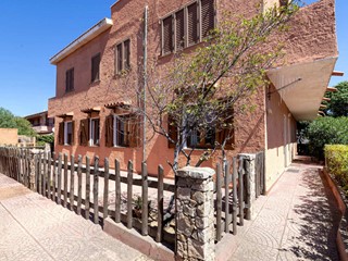 Quadrilocale in Vendita a Trinità d'Agultu e Vignola, 220'000€, 72 m²