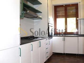 Trilocale in Affitto a Parabiago, 700€, 80 m²