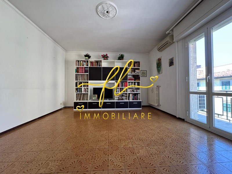 Appartamento in Vendita a Livorno, 147'000€, 102 m²