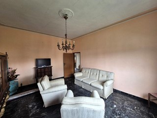 Villa bifamiliare in Vendita a Castelfranco di Sotto, 135'000€, 150 m², arredato