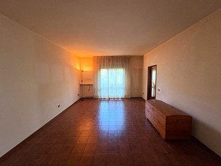 Casa Indipendente in Vendita a San Miniato, zona San Donato, 260'000€, 240 m², arredato, con Box