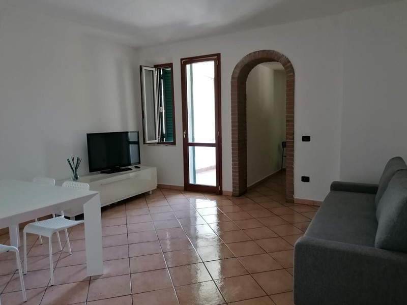 Trilocale in Vendita a Pontedera, 110'000€, 86 m², arredato