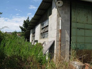 Magazzino in Vendita a Massarosa, 138'750€, 462 m²