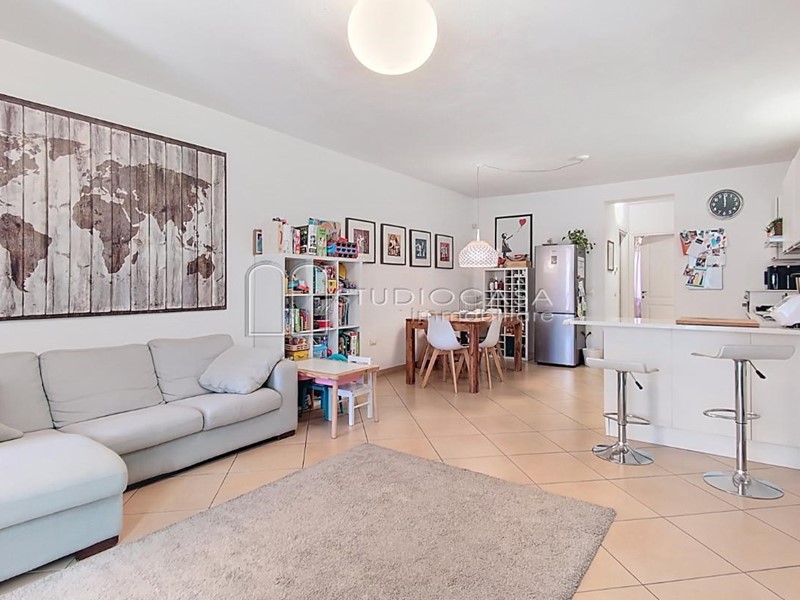 Trilocale in Vendita a Pisa, zona Riglione Oratoio, 260'000€, 77 m², arredato