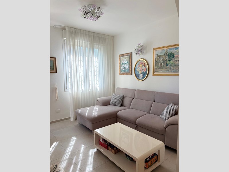 Trilocale in Affitto a Pisa, zona Tirrenia, 800€, 60 m², arredato