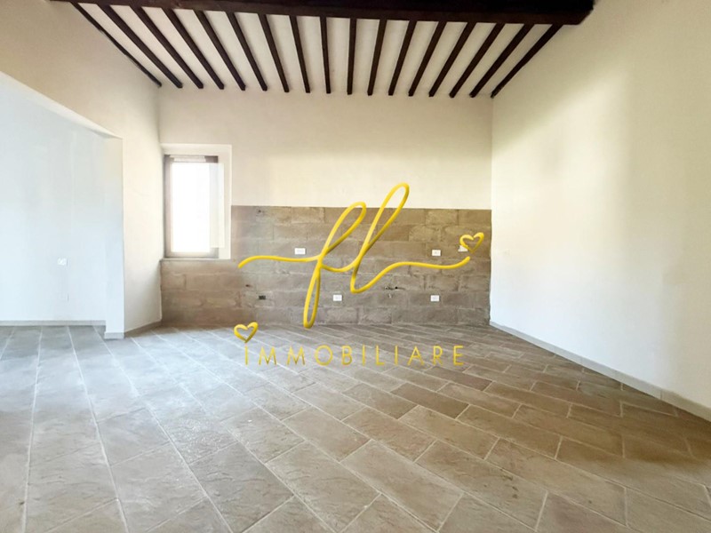 Trilocale in Vendita a Rosignano Marittimo, zona Vada, 250'000€, 80 m²