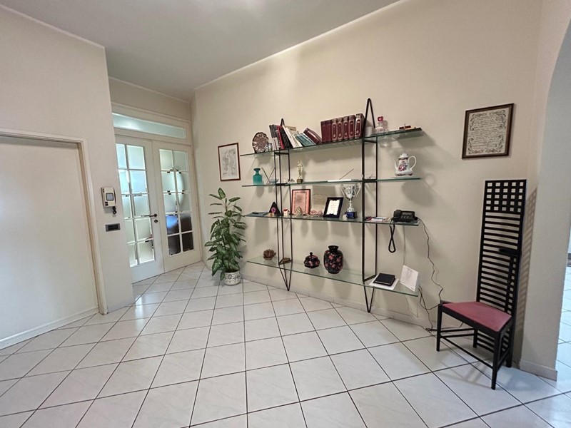 Quadrilocale in Vendita a Empoli, 230'000€, 86 m², con Box